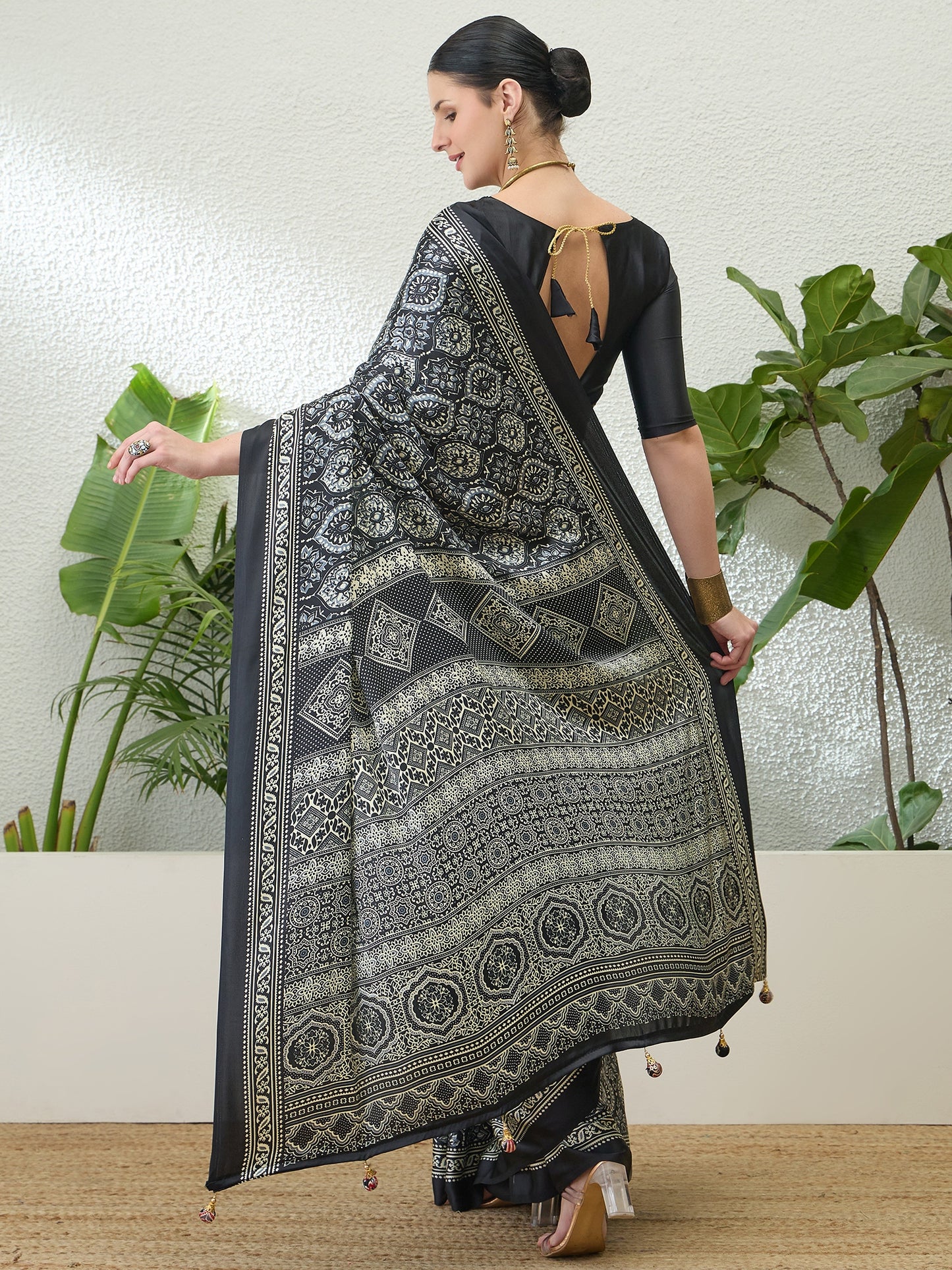 Grey Crepe Silk Ready To Wear/Easy Saree by Stylebypanaash