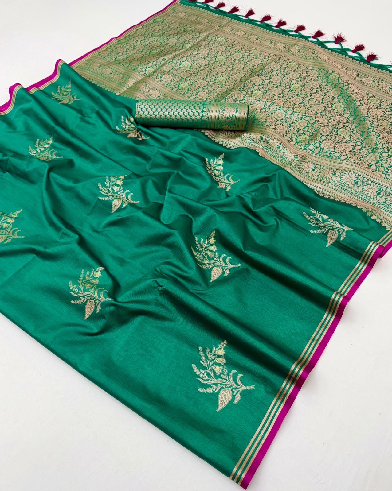 Green Linen Silk Ready To Wear/Easy Saree - Panaash Saree