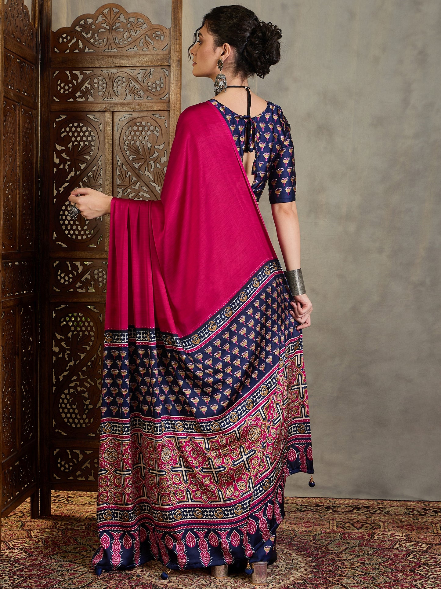 Fuchsia & Navy Blue Crepe Silk Readymade/Easy Saree - Panaash Saree