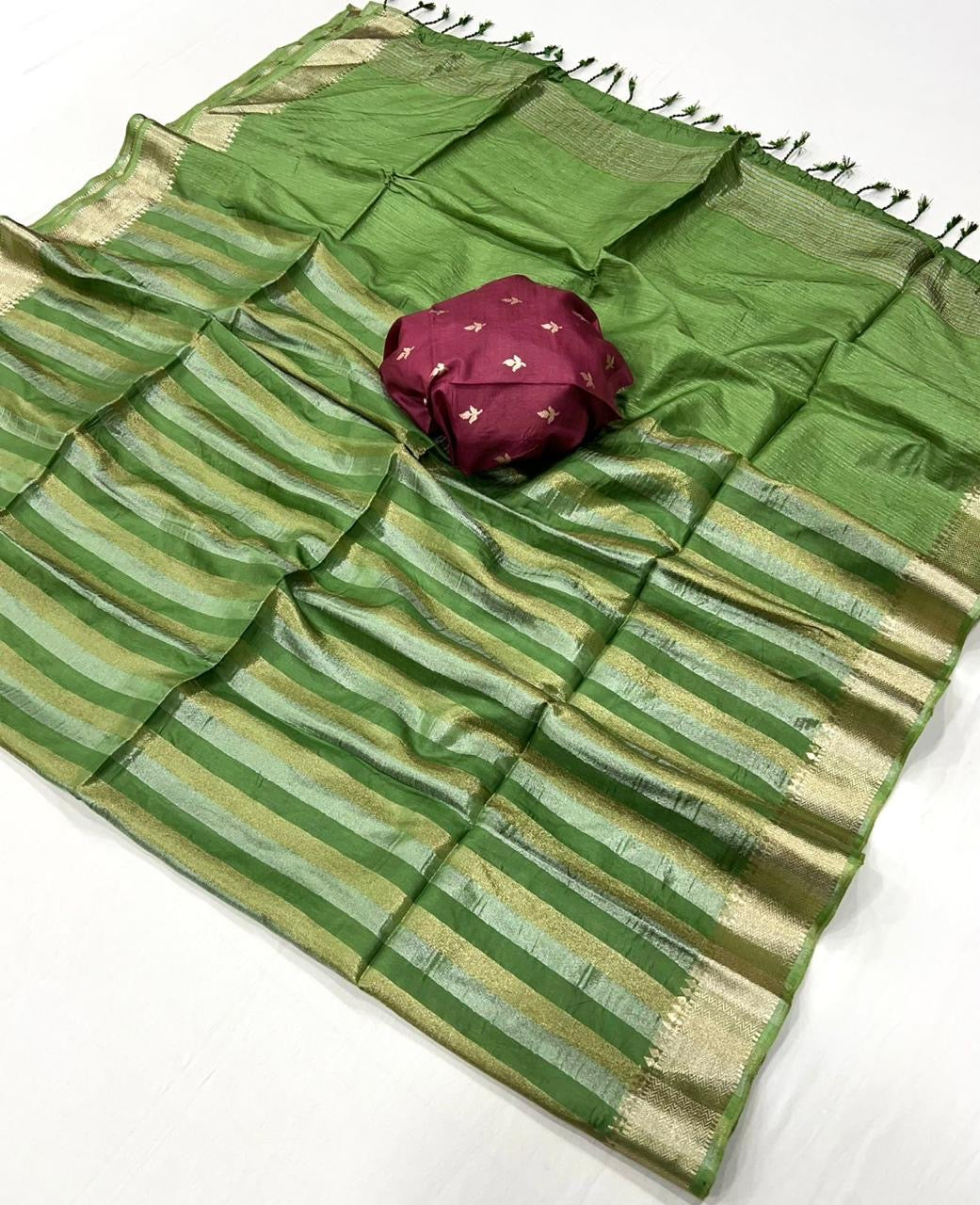 Green Banarasi Silk Readymade/Easy Saree