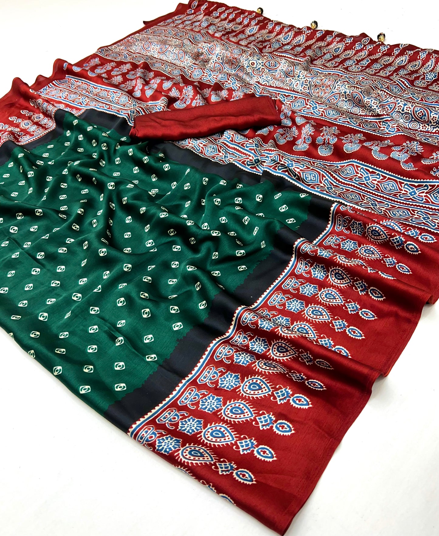 Green & Red Readymade Crepe Silk Saree