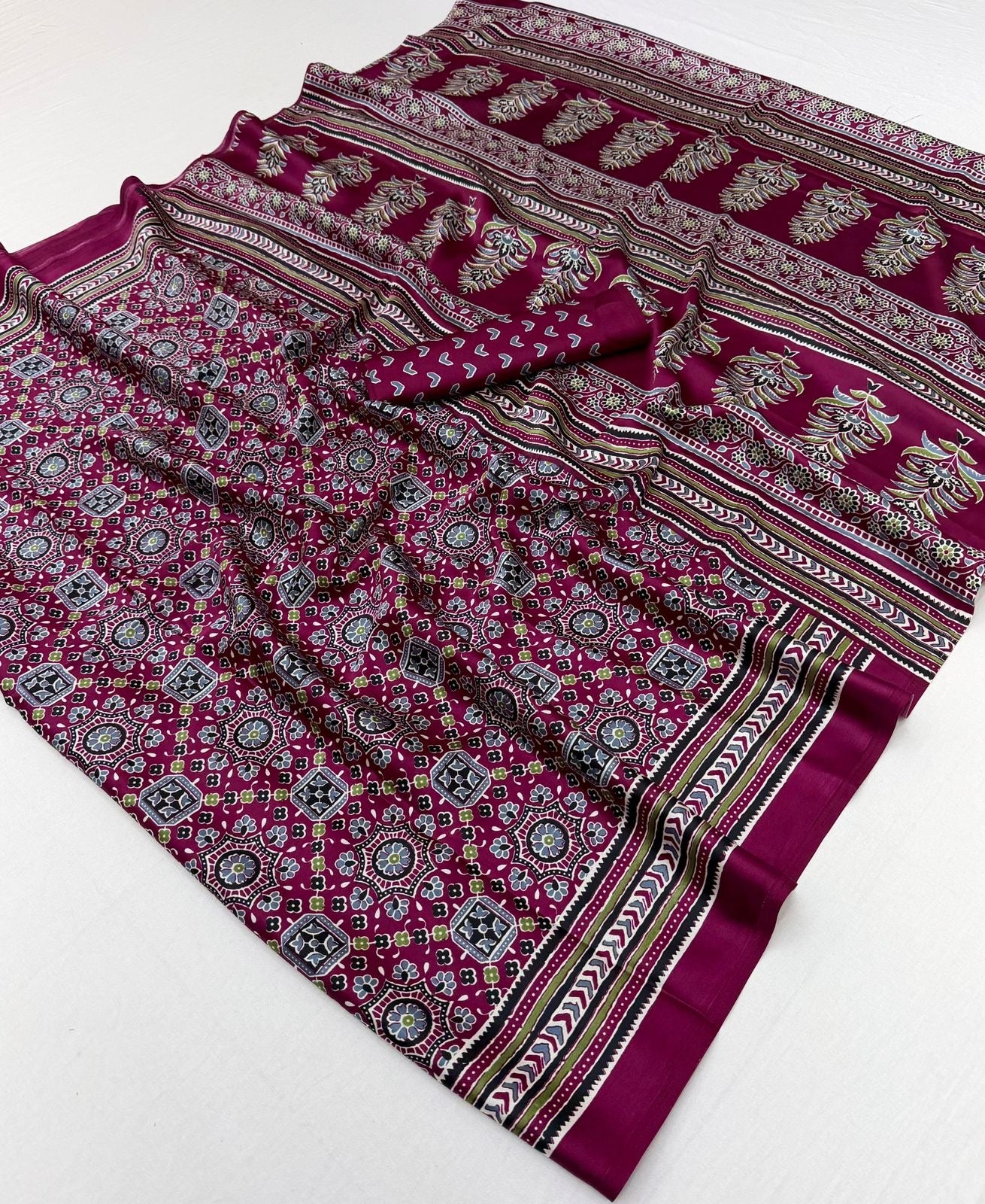 Magenta Crepe Silk Ready To Wear/Easy Saree - Panaash Saree