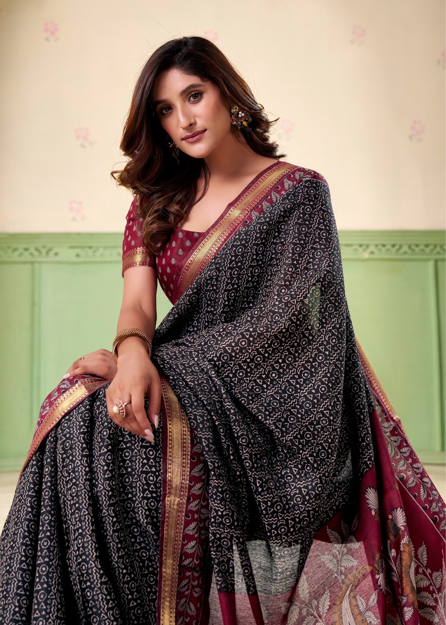 Black Mul Cotton Easy/Readymade Saree
