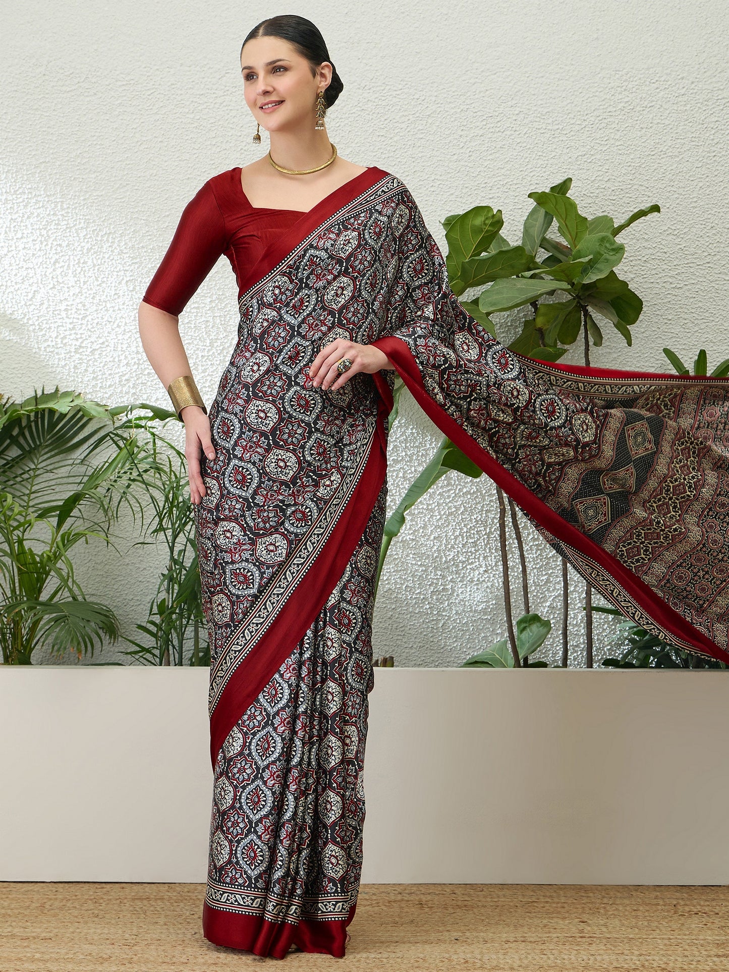 Black Crepe Silk Ready To Wear/Easy Saree by Stylebypanaash 
