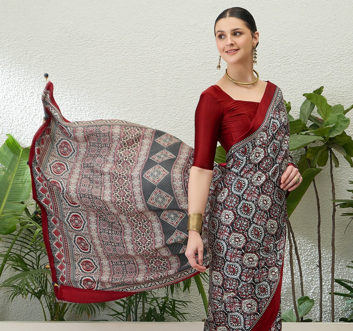 Black Crepe Silk Ready To Wear/Easy Saree by Stylebypanaash 