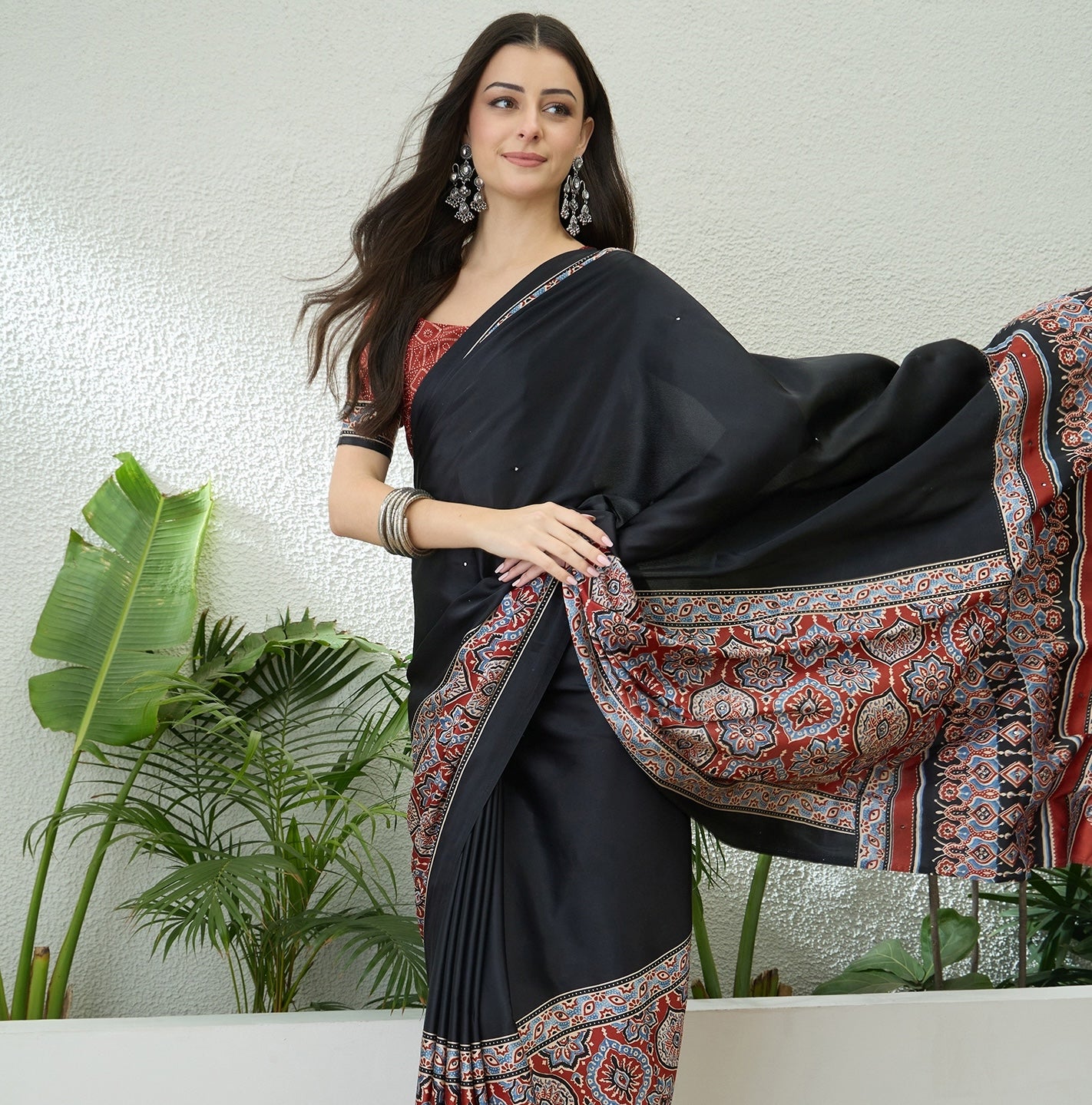 Black & Red Crepe Silk Readymade/Easy Saree - Panaash Saree