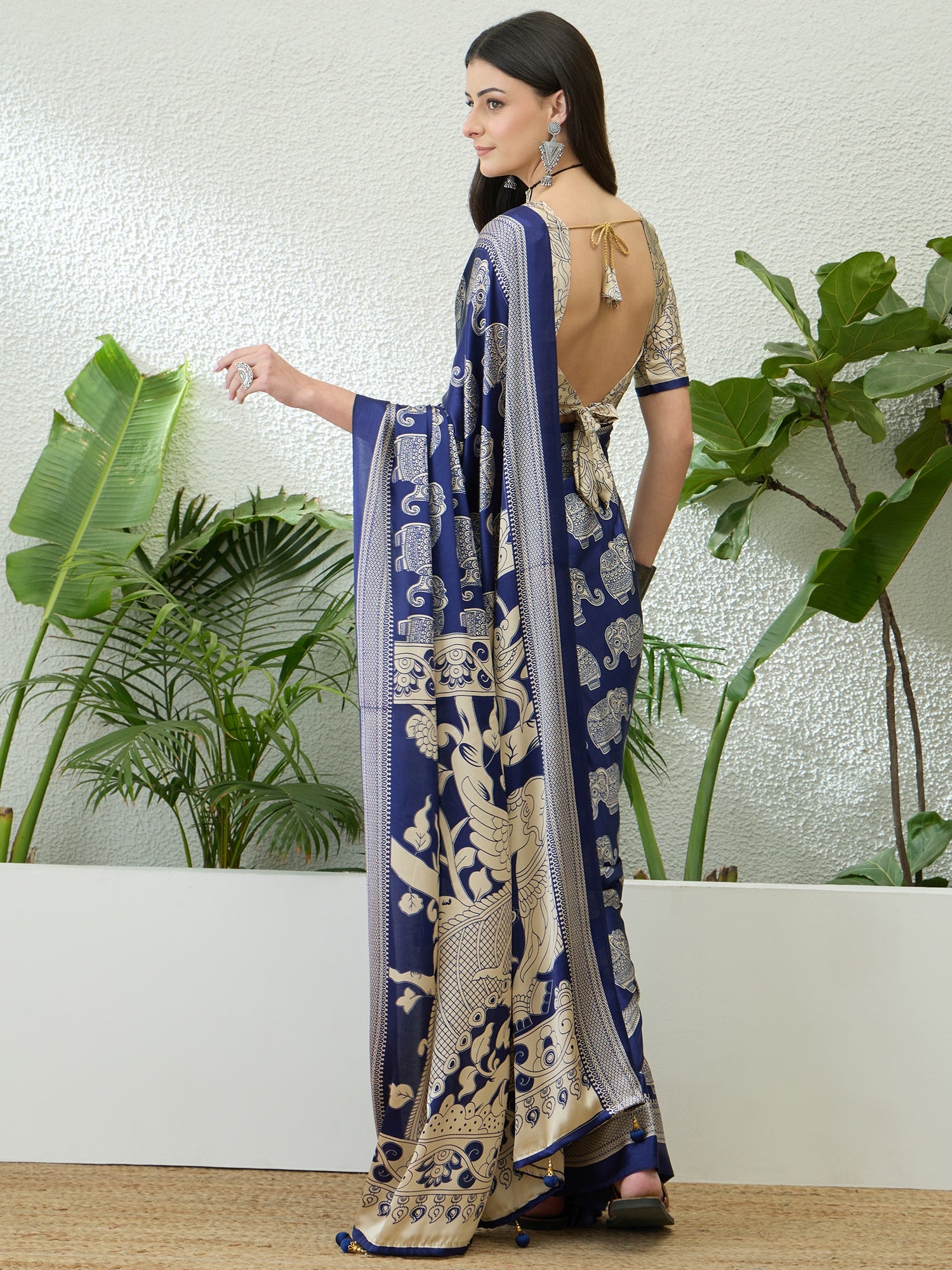 Navy Blue & Beige Crepe Silk Normal Drape Saree - Panaash Saree