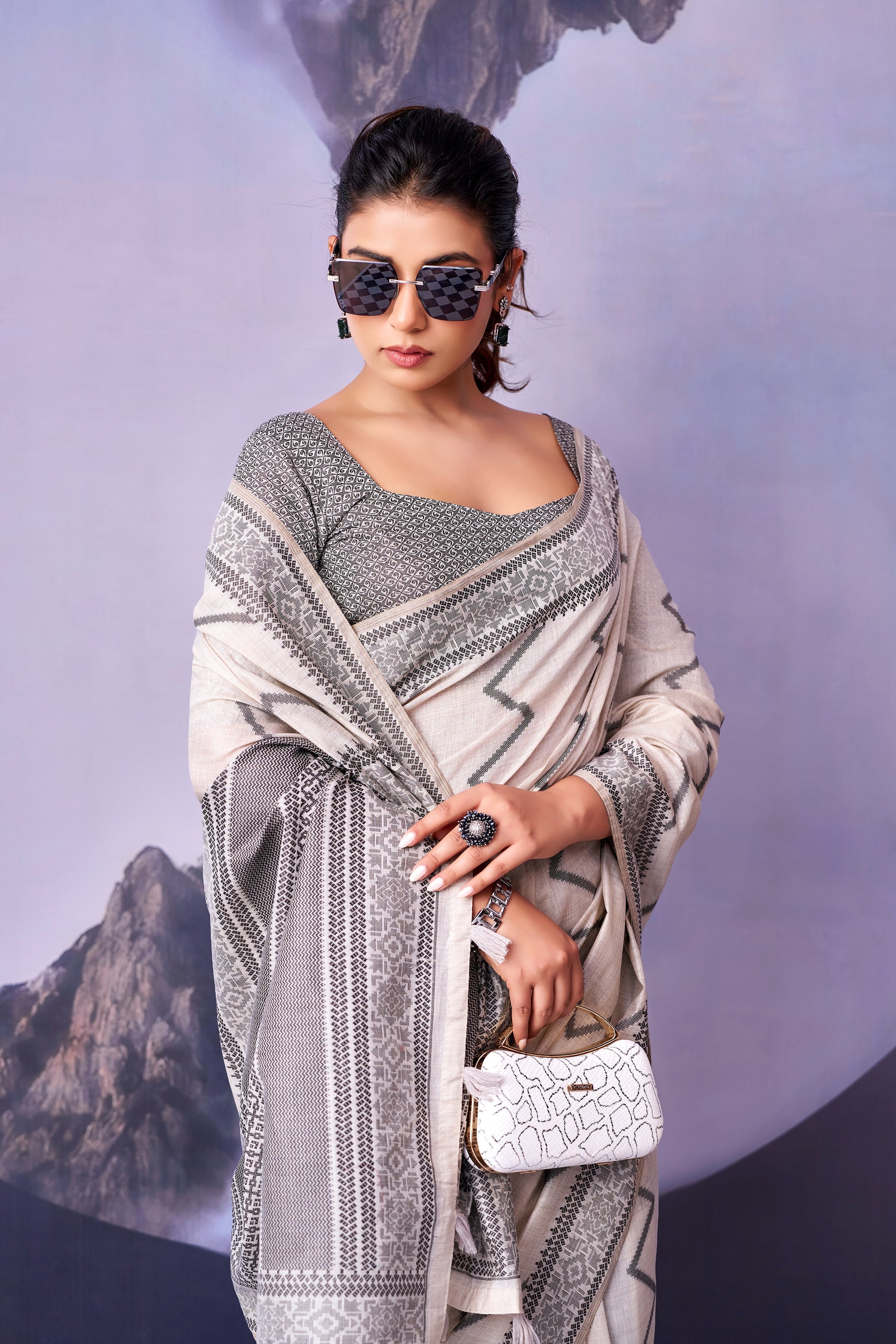 Grey & White Zigzag Cotton Ready To Wear/Easy Saree by Stylebypanaash 