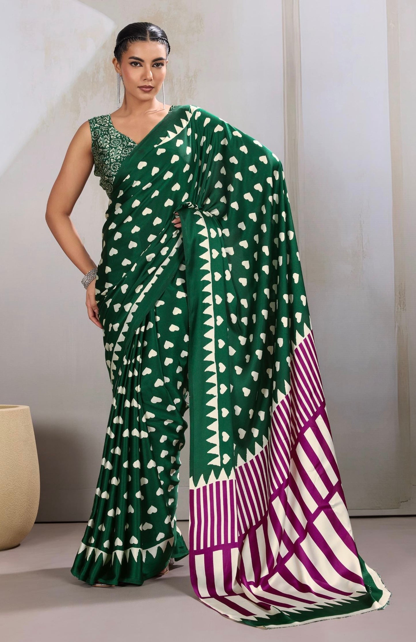 Green Heart Dot Readymade Crepe Silk Saree