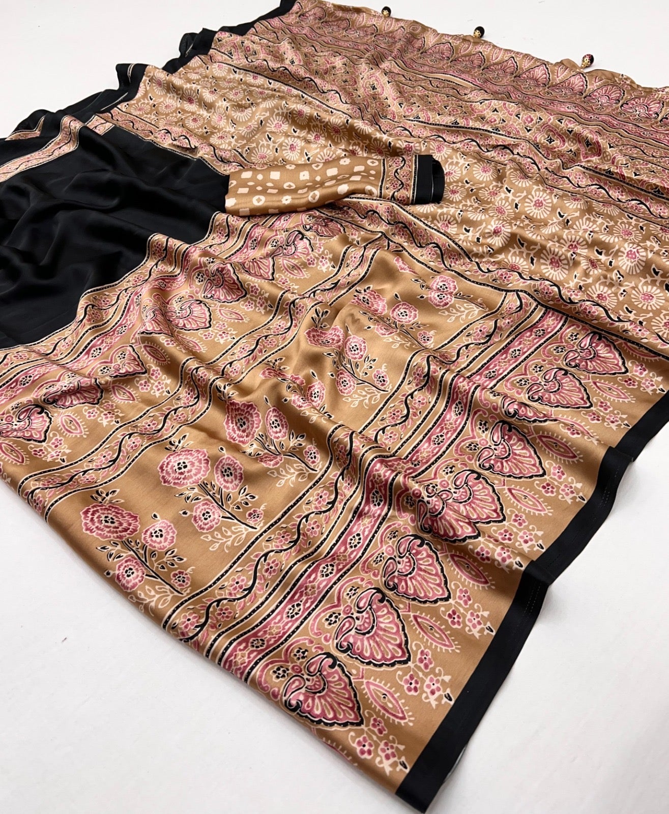 Black & Beige Crepe Silk Normal Drape Saree - Panaash Saree