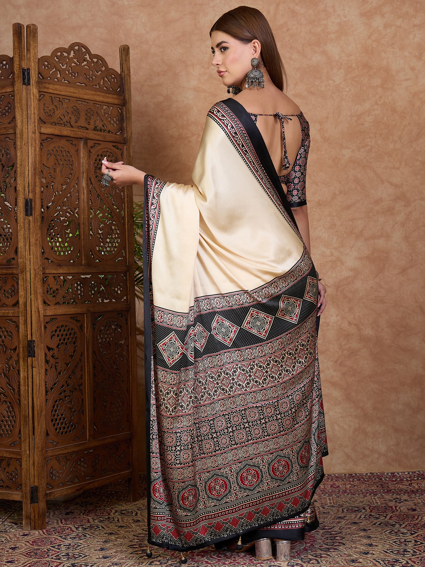 Cream and Black Crepe Silk Readymade/Easy Saree