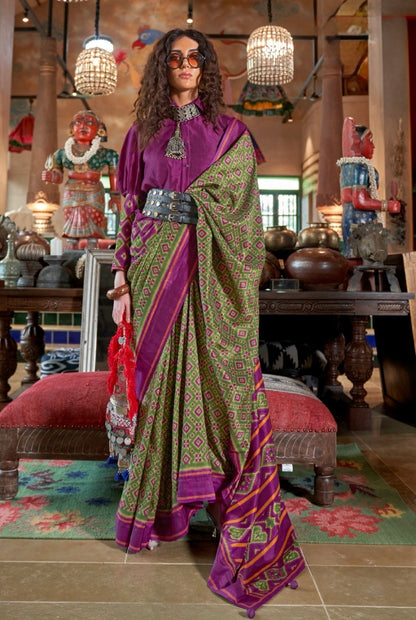 Green Patola Silk Readymade/Easy Saree