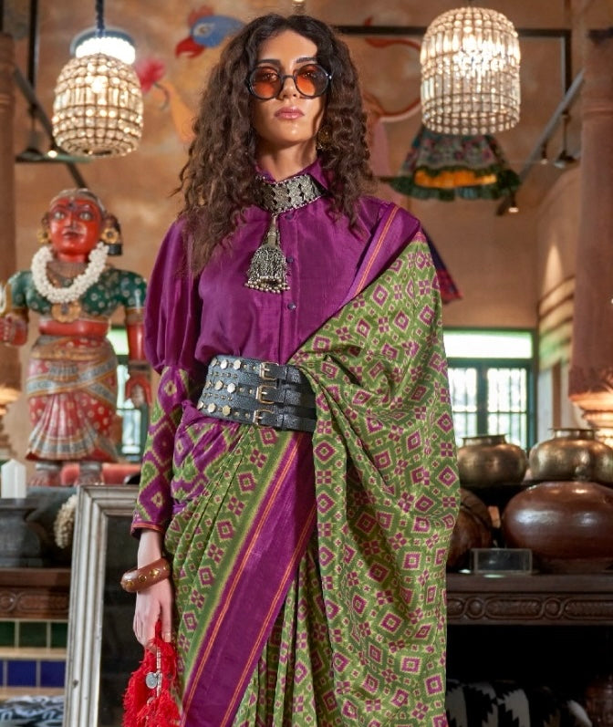 Green Patola Silk Readymade/Easy Saree