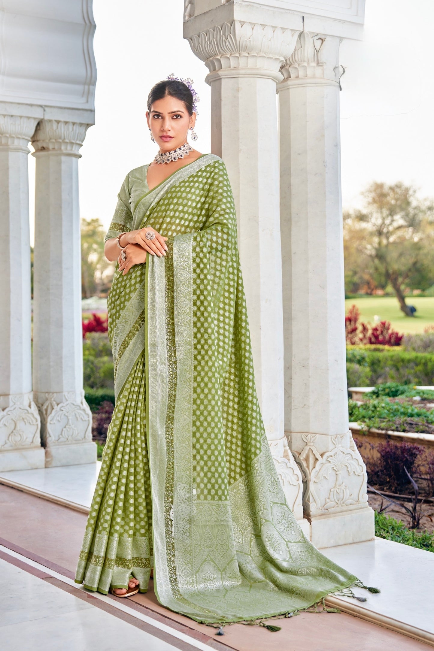 Green Georgette With Stonework Readymade/Easy Saree
