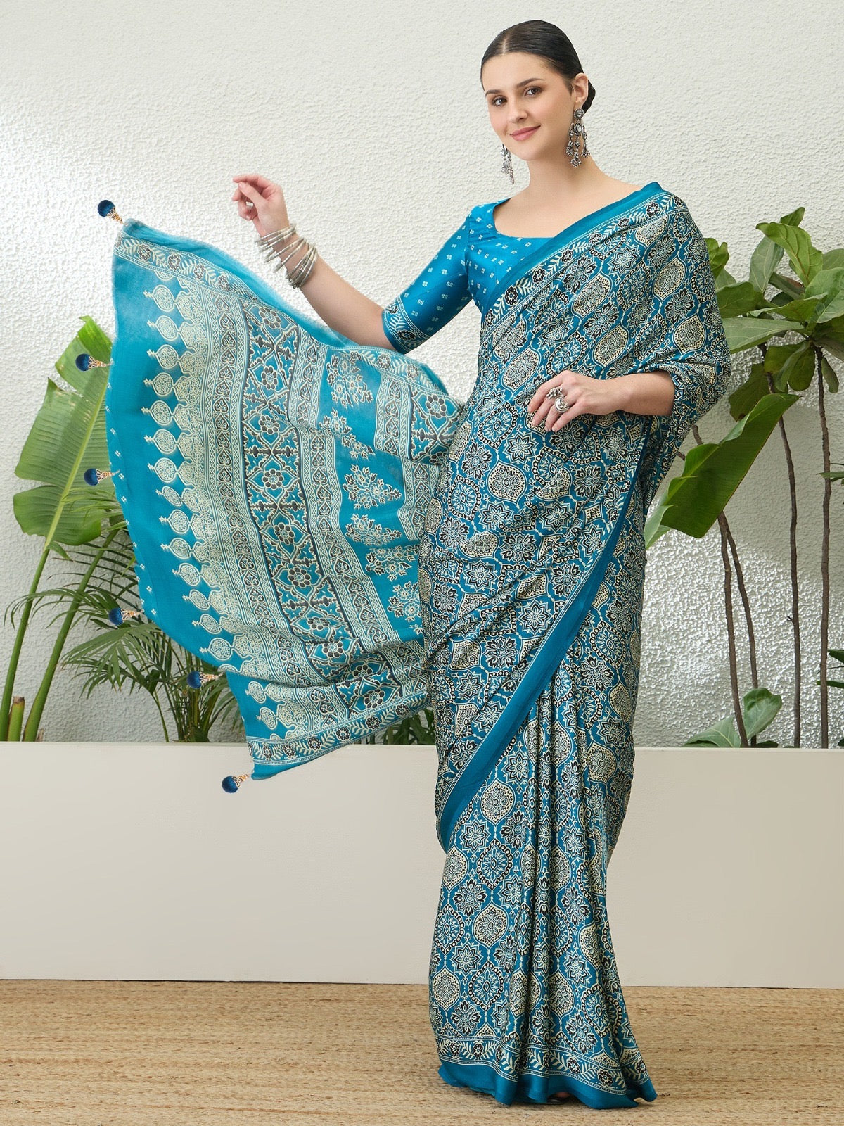 Royal Blue Crepe Silk Ready To Wear/Easy Saree - Panaash Saree