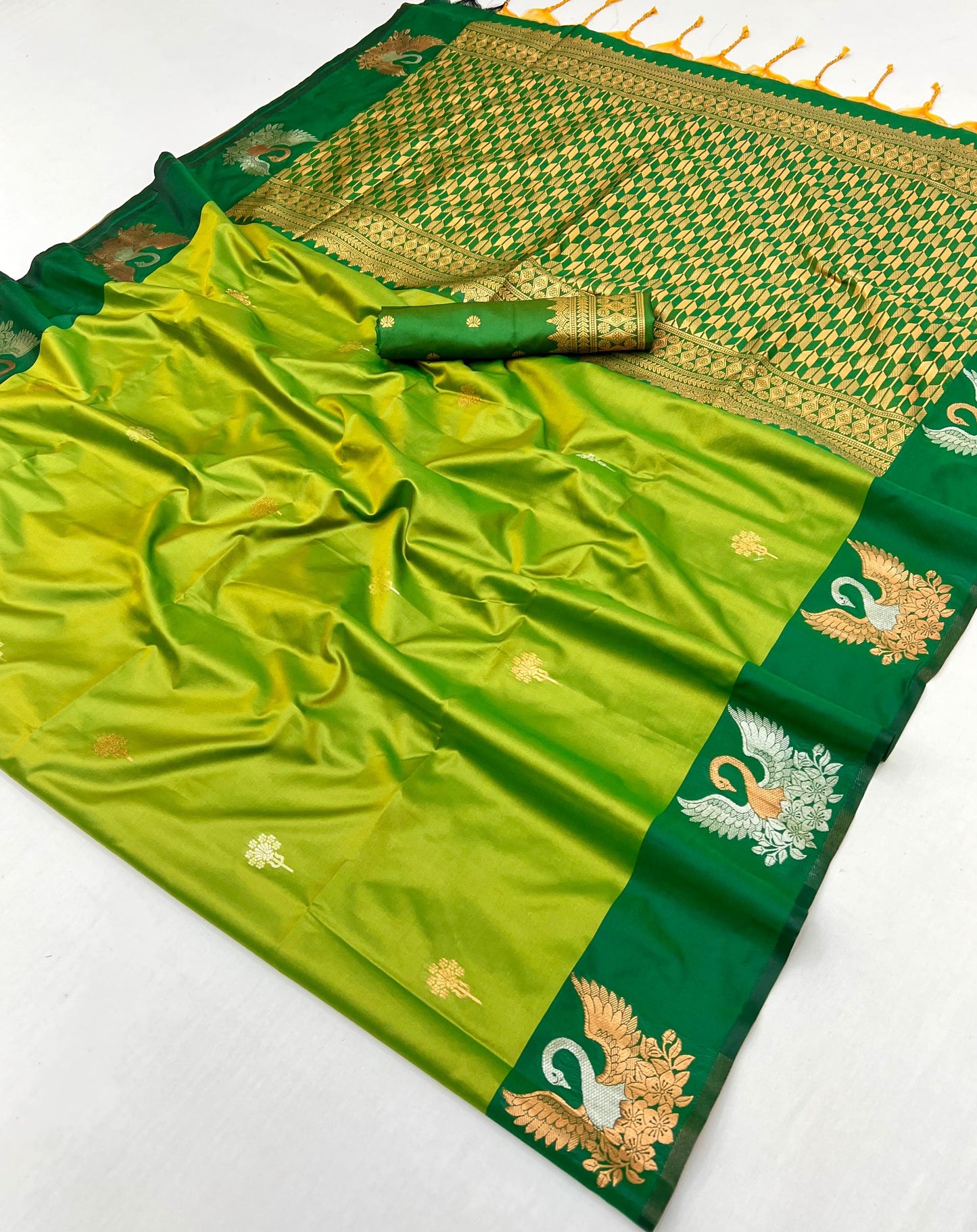 Parrot Green Readymade/Easy Kanjivaram Saree - Panaash Saree