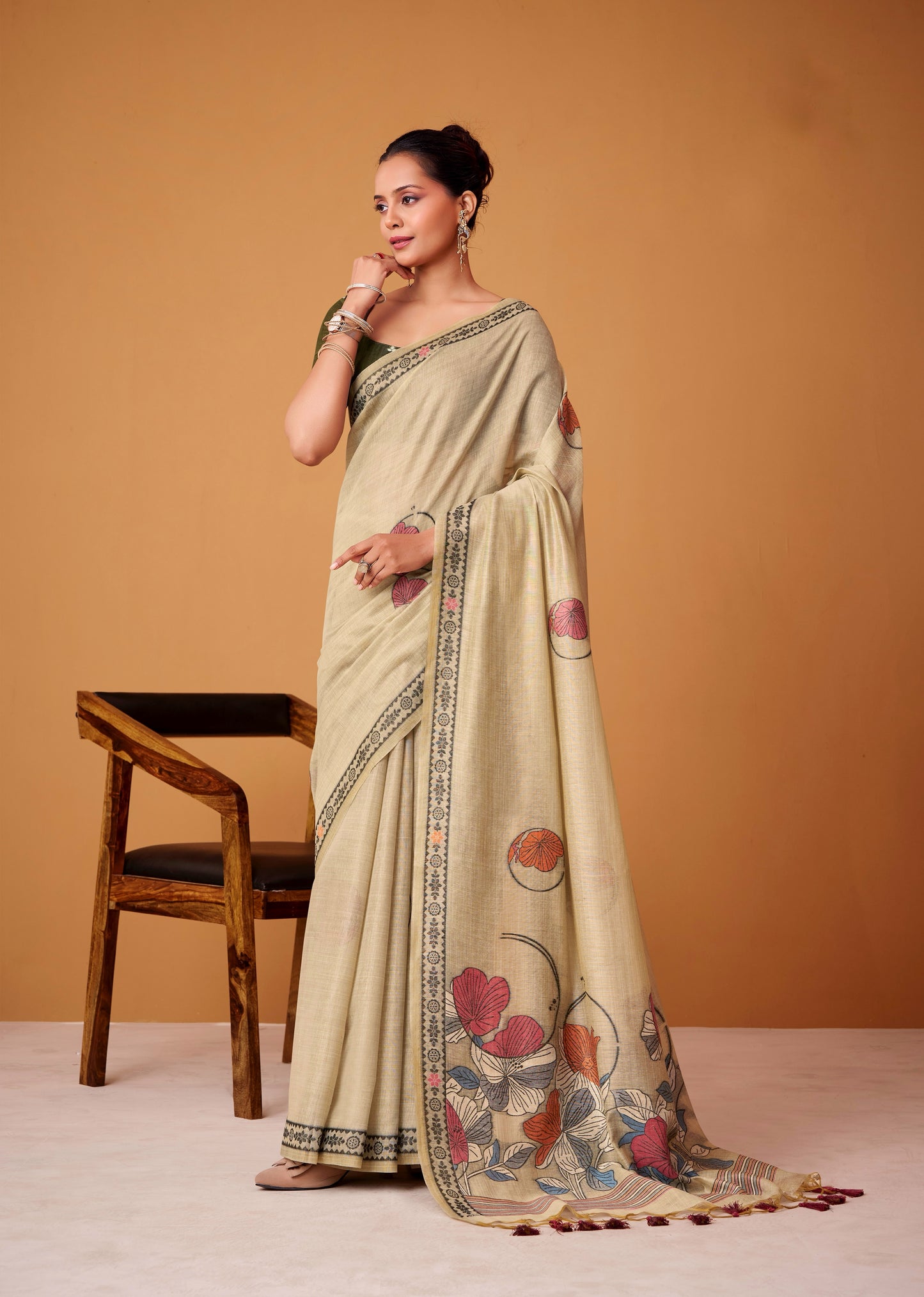 Light Beige Cotton Easy/Readymade Saree