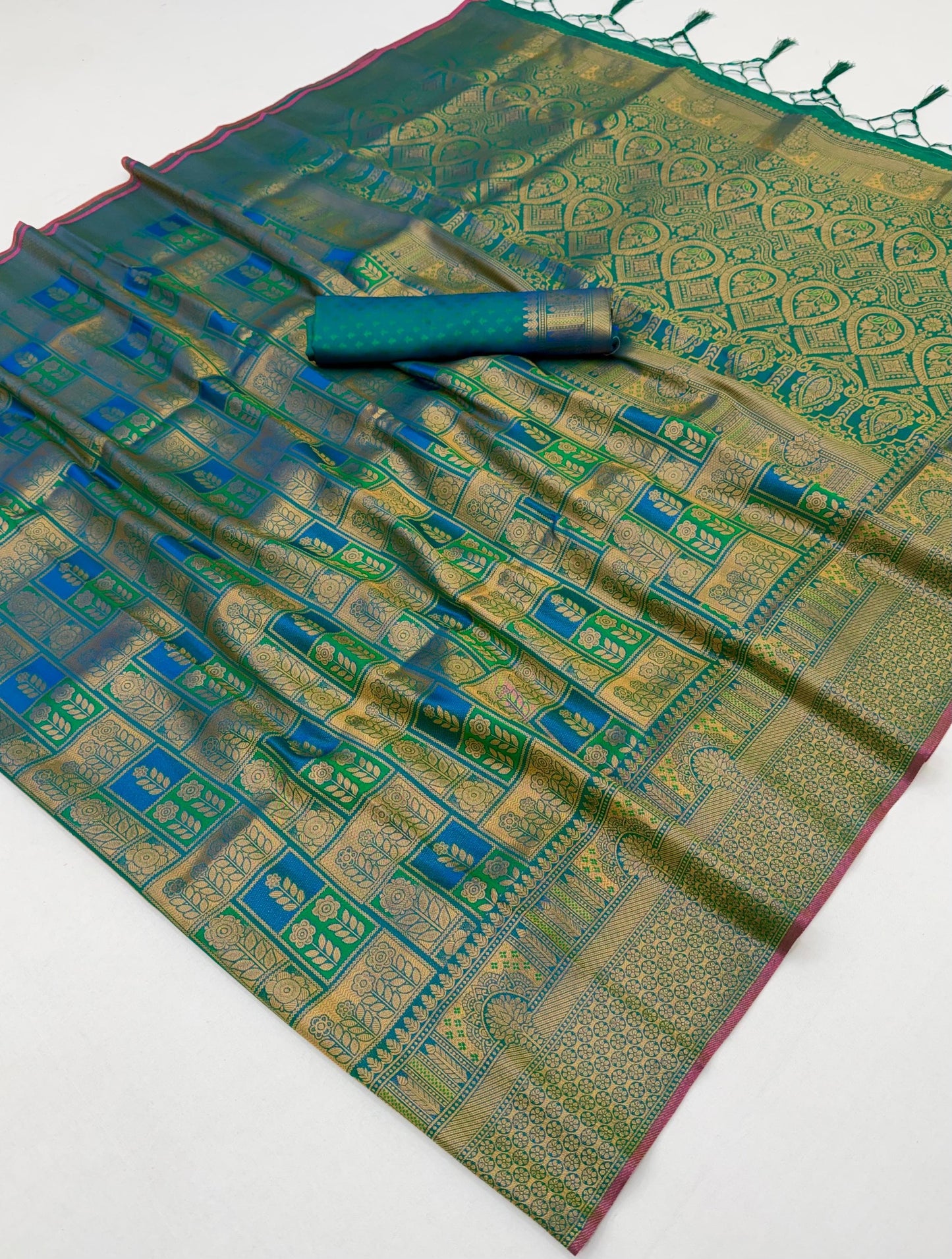 Leaf Green Kanjivaram Silk Ready to wear/Easy Saree - Panaash Saree