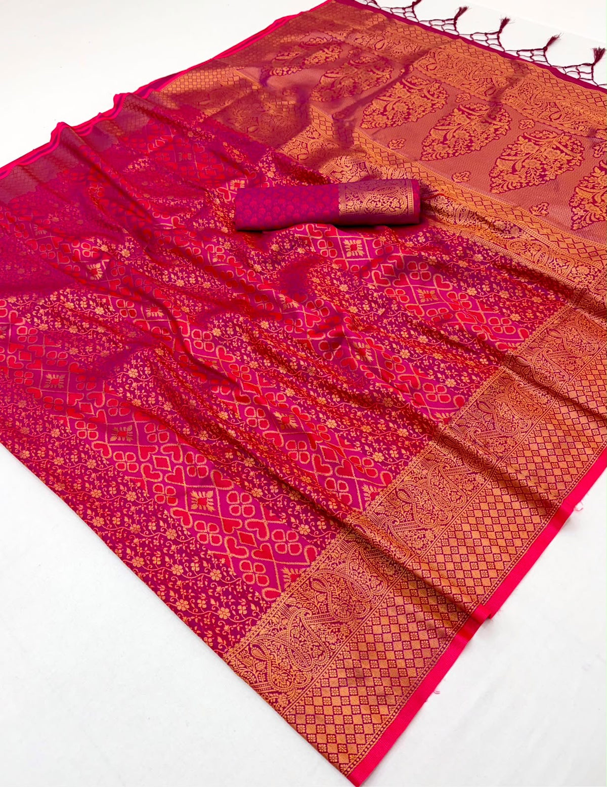 Magenta Kanjivaram Silk Ready To Wear/Easy Saree by Stylebypanaash