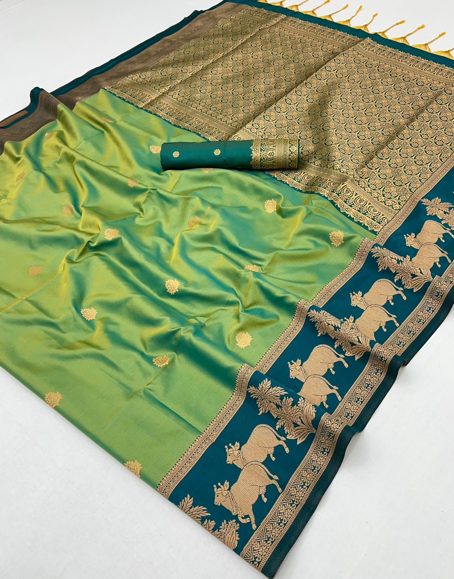 Light Green Tone Kanjivaram Silk Readymade/Easy Saree