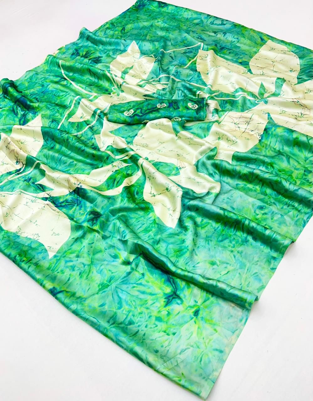 Green & White Crepe Silk Readymade/Easy Saree