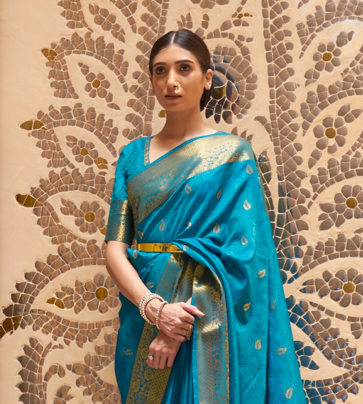 ZILVIRA Woven Kanjivaram Jacquard, Art Silk Saree – http://theshopvalley.com